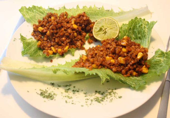 Salat-Tacos mit Linsen-Bulgur